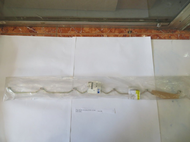 ong-dau-hoi-bec-phun-p300-leak-off-pipe-916-100